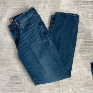 Mens Seven7 jeans, 36x32. Medium wash.